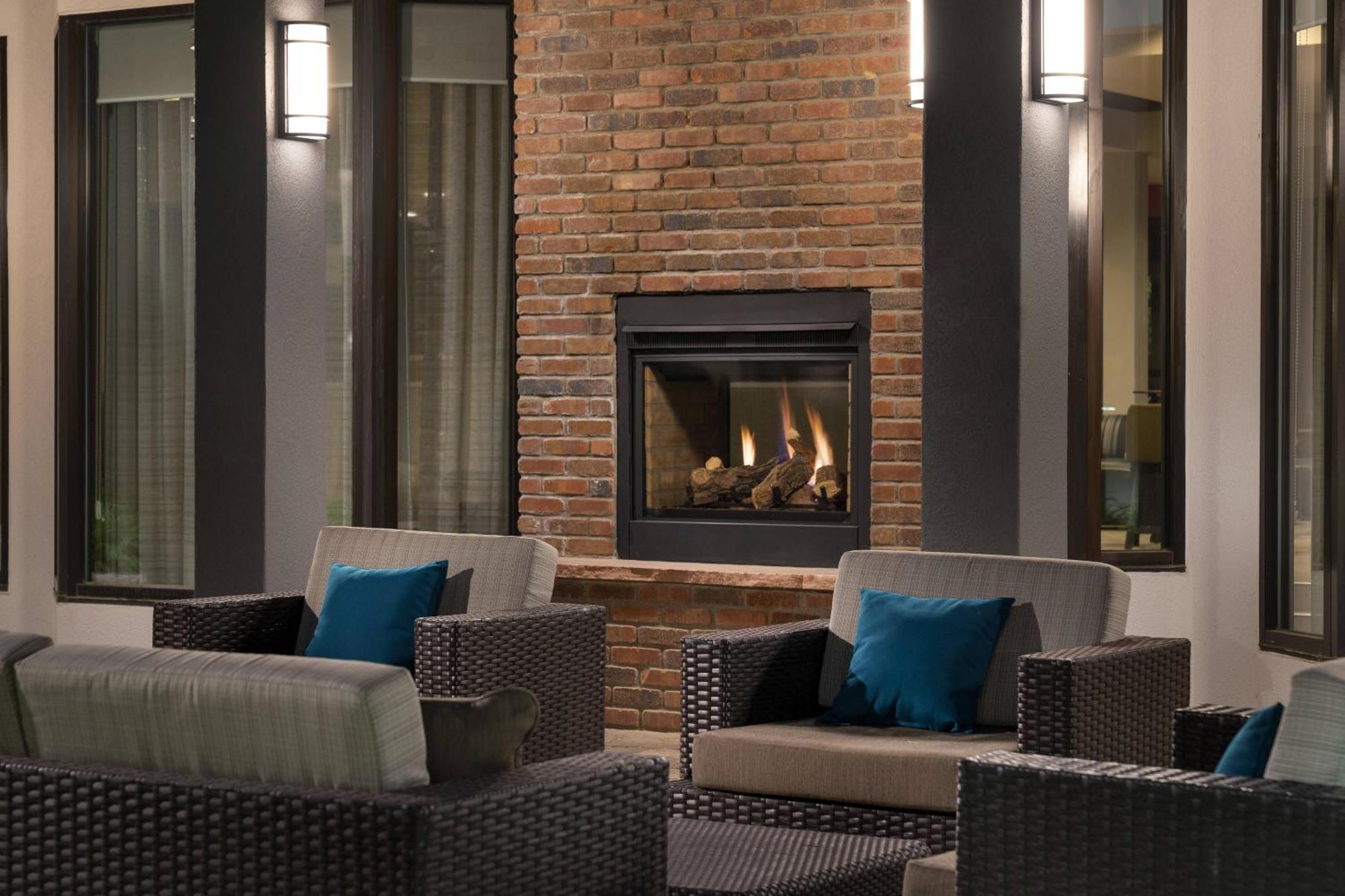 Courtyard By Marriott Boulder Hotel Bagian luar foto